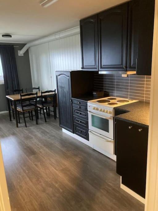 Apartment Flott Sentralt Pa Tromsoya *